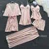 5 stycken Pyjamas Set 2020 Women Satin Sleepwear Sexig spets Pyjamas Sleep Lounge Pijama Silk Night Home Clothing Pyjama Set 579 S27094115