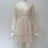 女性のドレスカジュアルな花柄のフリルドレススルーセクシーなバックボウエレガントフィット服の春の夏服女性210415