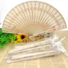 2021 Nieuwe Custom Printing Chinese Sandal Wood Wedding Fan Personalized Hand Opvouwbare Houten Fan in Organza Tas Party Decoraties