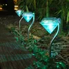 経路パティオ芝生の装飾のための太陽光灯4個の屋外の電動ダイヤモンドランプの防水風景照明