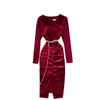 Winter Wear Women Fashion V-neck Pleated Tight-fitting Package Velvet Dress Long Sleeve Vintage Vestidos Q591 210527