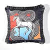 Almofada / Travesseiro decorativo Cavalo Cavalo Europeu Estilo Luxo Veludo Imprimir Tassel Sofa Coxim Capa de Almofada Fronha Sem Core Off