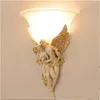 Vägglampa LED Light Room Decor Lampor för Living Lampshade European Retro Gold Resin Angel Används i sovrum Kök