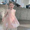 Princesse Filles Fly Manches Robes pour Enfants Filles Tutu Maille Robe D'été Filles Brillant Sans Manches Robe De Plage pour Enfants Vêtements G1218