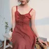 PEUT-ÊTRE U rouge sangle sans manches cordon de serrage rides à lacets arc solide une ligne robe midi été D0398 210529