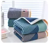 32 serviettes en coton absorbantes à rayures d'eau Alphabet de mode brodé petites serviettes à vent parfumées Serviette cadeau domestique quotidienne pour adulte Bonnes choses à recommander