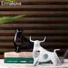 ERMAKOVA Cattle Statue Ox Home Decor Living Room Bull Sculpture Wine TV Cabinet Ornament Crafts Abstract Animal Figurine 210727