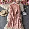 Ezgaga Vintage Elegancka sukienka Kobiety Hak Kwiat Hollow Out Długi Rękaw Koronki Patchwork Wakacje Damska Dress Robe Vestidos 210430