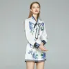 Модный дизайнер синий цветок принт двух частей женщин с длинным рукавом лук воротник рубашка + карманные шорты для ног набор 210416
