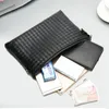 ハンドストラップ付きのマンパック財布のためのクラッチバッグ男性カジュアルレザーの格子縞のデザイン