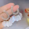 Declaração Shinning Zircon Branco Shell Pétalas Gota Dangle Brincos para Mulheres Personalidade New Jewelry Pendientes