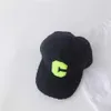 Big C Picture Polar Flece Ball Hat Дети Мальчики Девочки Зимние Бейсбольные Шапки Регулируемые Плюшевые Теплые Сманаты Спорт Спорт Открытый Головной убор Ученики Ученики Костюм 591W