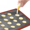 Tappetino da forno in silicone perforato Fodera per fogli da forno antiaderente per biscotti / pane / amaretti Accessori per teglie da cucina ZZE5620