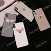 حالات الهاتف الفاخرة لـ iPhone 15 15pro 14 14pro 13 13pro 12Pro Max 11Pro XR XSMAX Fashion Metal Bee Leather Designer Wather مع Samsung S23 Ultra S22 Plus