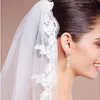 Velos de novia Velo de marfil blanco Accesorios de boda con punta de dedo de un nivel Borde de aplique de encaje con peine