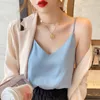 Koreanska mode silke kvinnor toppar sommar kvinna ärmlös satin tank plus storlek dam solid v neck camis sexig halter xxl 210427