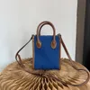 Kleine mannen Handtassen Tas Tassen 3 kleuren Luxe designer stijl Schouder of messenger Bag retro serie Lady Handtas koppelingsporta