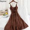 Neploe kvinnor elegant v nackklänningar sommar ärmlös strapless vestidos mujer koreansk smal midja en linje sexig maxi klänning 210422