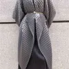 3D Plised Long Windbreaker Cape Do Jesieni Oversized Women Coats Trench Plus Size 210615