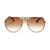 2021 Women Metal Whole Aviation Case Fashion Men Mens Sun Glasses River Trendy Bee Designer Sunglasses1492631