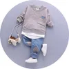 Conjuntos de roupas Venda Infantis Primavera infantis outono de algodão de algodão tops e t-shirt manga longa camiseta + calças 2pc / set, roupas para crianças 1-3year