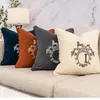 Letter Luxury Square Cushion Designer Decorative Pillow Luxurys Designers Cushion Cotton Letter Decor Living Room Cushion D2112285Z