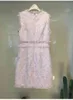 EST мода дизайнер взлетно-посадочная полоса женские без рукавов алмазы лук бахрома кисточка твид милое розовое короткое танковое платье 210416