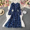 Kvinnors Höst Nipped Waist V-Neck Bandage Klänningar Paneled Print Big Swing Midi Dress Lace Up Petal Sleeve Vestidos GK389 210507