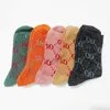 2021 Designer Mens Womens Socken Fünf Marken Luxe Sport Winter Mesh-Buchstabe Gedruckte Socke Baumwolle mit Kasten