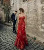 Vestidos de casamento vermelhos lantejoulas applique vestido nupcial varredura trem strapless vestido de casamento feito sob encomenda feito vestes de Novia