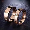 4mm 6mm Titanium Ateel Silver Love Ring Men and Women Rose Gold Rings for Lovers Par Ring Smyckesgåva Hela KR0015049074