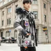 90% Duck Down Coats Winter Men Kurtki Moda Patch Futro Kapturem Parkas Mężczyźni Zagęścić Ciepły Płaszcz Wiatroodporny Mężczyźni Płaszcz śniegu 210527