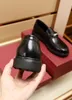 Moda masculina Couro genuíno Sapatos de design de marca sem salto plataforma Oxfords Brogues Vestido de festa de casamento Sapatos tamanho 38-44