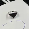 Metal Triangle Band Rings Womens Designer Black Ring Women Valentines Annivesary Gift Simple Style Hands Accessories6914077
