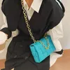 짠된 플랩 크로스 바디 가방 2021 패션 새로운 고품질 PU 가죽 여성 디자이너 핸드백 체인 토트 어깨 메신저 가방