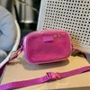 Mode crossbody väska designer kosmetisk nyaste stil väska höst och vinter lamm päls integrerad sadel handväska, ullkamera PVC -brev geléväskor