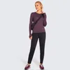 Running Jerseys Crz Yoga Kvinnors Ribbed Slim Fit Athletic Shirt Långärmad Sportsövning Toppar med Thumbholes