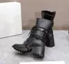 Luxury Designer Womens Half Boots Skor Vinter Chunky Med Heels Plain Square Toes Shoe Rainboots Zip Women Mid Calf Booty Wear Beständig Tjock Soled Boot34-40