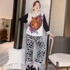 Qsrocio kvinnors pyjamas set cool mode tiger och rose print sleepwear nightie silke som hem kläder nattkläder pyjamas femme 211215