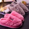 Mode mooie cartoon slippers herfst en winterliefhebbers indoor huis warme antislip dikke bodem pluche katoenen schoenen