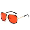 2021 Moda Fashion Cool Square Pilot Style Rivets Ditaeds Sunglasses Women Tint Gradient Brand Design Sun Glasses Oculos de Sol228y
