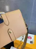 2021 Lente en zomer 100 Underarm Bag Advanced Feeling I Envelop Bag Oblique Shoulder Small Bag High-End Material Lady's Handtas