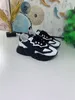 2021 Italiaanse tennisreeks High-Top heren- en damesbasketbalschoenen Gedrukt Rood of Black Twill Casual veter Little Bee Shoess Outdoor Fashion Sports Luxe schoenen