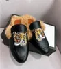 Topp kvinnor herrskor sneakers loafers dame casual toffles äkta läder sandaler päls toffel spänne mönster orm sko espadrilles broderi