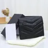 Célèbre Classic Ladies Wallet Caviar Tri-fold Wallet Luxury Designer Wallet Porte-cartes en cuir Titulaire de la carte de crédit d'affaires 0655 Taille: 12`5 * 10 * 2.5cm