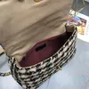 مصمم- أسودأبيض Houndstooth نمط CrossBody حقائب عبر غلق بمشبك مشبك حقيبة كتف سلاسل جلدية حقيبة ساعي محفظة دافئة رفرف محافظ