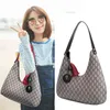 Design New fashion flower versatile large women's Single Shoulder Messenger printed bag Handbags