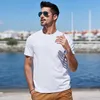 KUEGOU Glatte Baumwolle Modal Cool White Herren T-Shirt Kurze Ärmel Sommerkleidung Mode T-Shirt für Männer Top Plus Größe DT-5939 210409