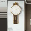 중국어 스타일 라이트 럭셔리 거실 홈 패션 분위기 벽 시계 스윙이 가능한 크리 에이 티브 장식 쿼츠 시계 210414