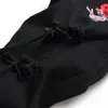 バラの花刺繍メンズトラックスーツブラックジャケットジーンズ2PCSセットパーソナリティパターンデニムコートとスリムストレッチリッピングパンツ